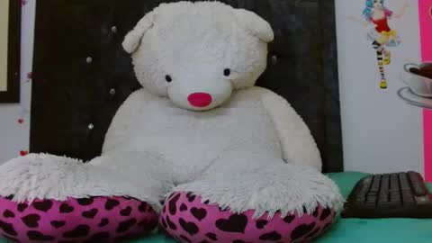 serenityroche online show from September 2025 08:08:01 PM