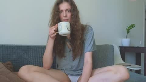 Hey Guys and Girls non-binary personalities  Im Sereta online show from May 2026 10:32:02 AM