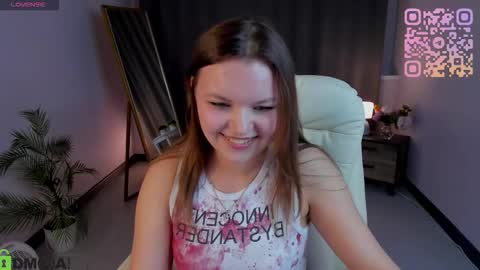 Serinella online show from March 2026 12:22:01 PM