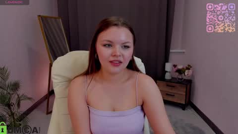 Serinella online show from March 2026 01:28:01 PM