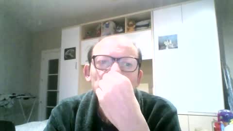 serrano49 online show from April 2026 01:00:01 AM