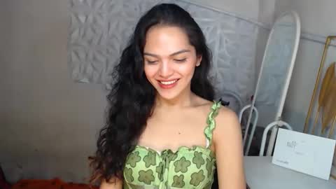Bella online show from May 2026 02:11:01 PM