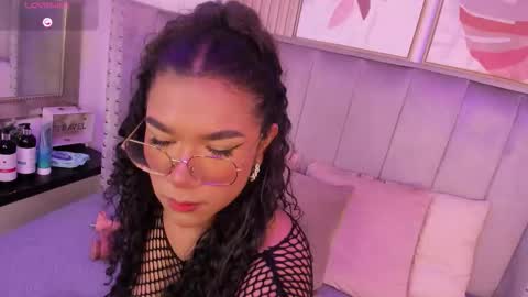 Snapshot of seshat_hitt chatting on October 2025 03:32:01 AM Seshat online show from October 2025 03:32:01 AM