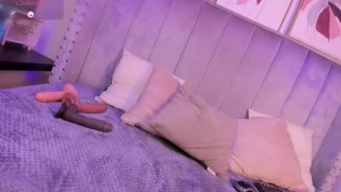 Snapshot of seshat_hitt chatting on October 2025 04:35:02 AM Seshat online show from October 2025 04:35:02 AM