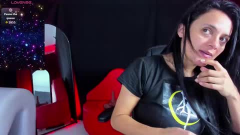 LUCERO online show from November 2025 04:01:02 AM