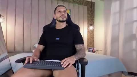 HEY IM SETH online show from January 2025 09:31:01 PM