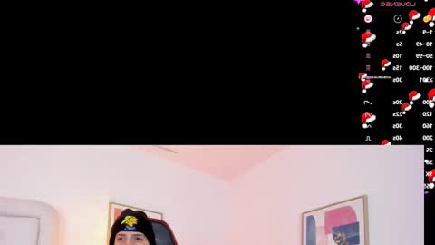 Snapshot of sett_and_gwen chatting on December 2024 03:54:02 PM sett_and_gwen online show from December 2024 03:54:02 PM