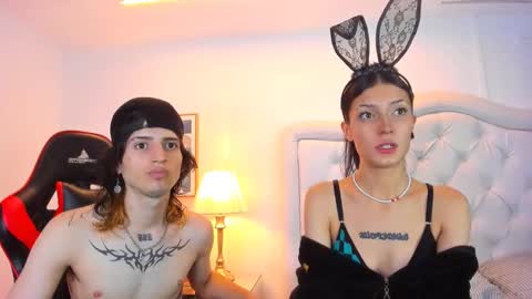 Snapshot of sett_and_gwen chatting on December 2024 08:28:02 PM sett_and_gwen online show from December 2024 08:28:02 PM