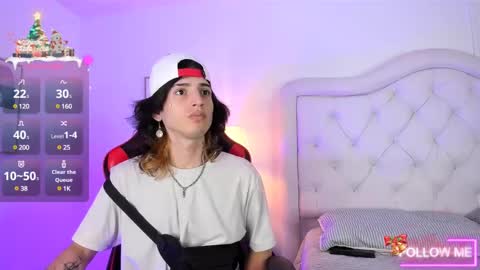 Snapshot of sett_and_gwen chatting on December 2024 09:20:02 PM sett_and_gwen online show from December 2024 09:20:02 PM