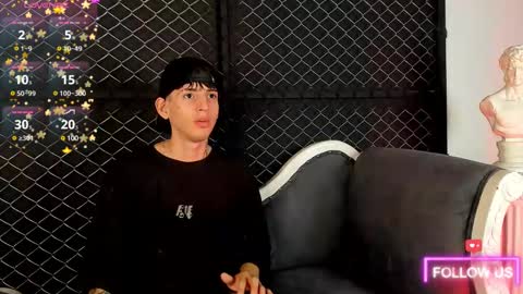 Snapshot of sett_and_gwen chatting on January 2025 07:03:01 AM sett_and_gwen online show from January 2025 07:03:01 AM