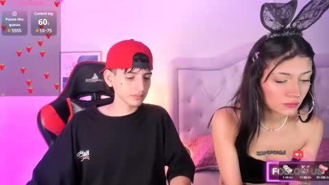 Snapshot of sett_and_gwen chatting on January 2025 10:44:01 AM sett_and_gwen online show from January 2025 10:44:01 AM