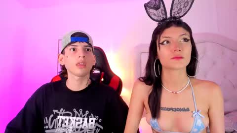 Snapshot of sett_and_gwen chatting on January 2025 02:15:01 AM sett_and_gwen online show from January 2025 02:15:01 AM