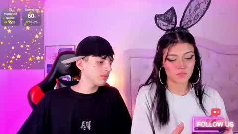 Snapshot of sett_and_gwen chatting on January 2025 03:59:01 AM sett_and_gwen online show from January 2025 03:59:01 AM