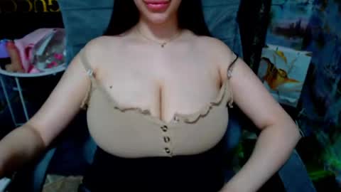 seu_cute online show from May 2026 07:42:02 PM
