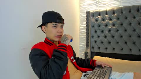 seven_turner online show from February 2026 04:30:01 AM