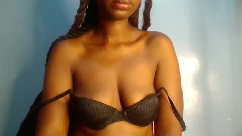 Snapshot of sexie_love chatting on September 2025 03:22:01 AM Nancy online show from September 2025 03:22:01 AM