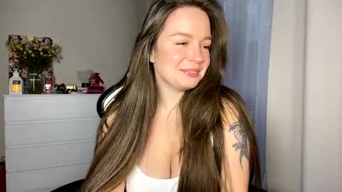 Snapshot of sexmoon11 chatting on January 2025 11:18:02 AM My name is Mia whats yours online show from January 2025 11:18:02 AM