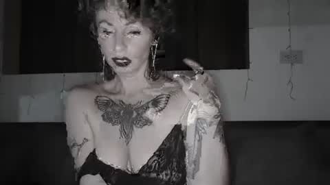 Trixy Rose online show from January 2025 07:57:01 AM