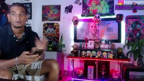 Aharon  ravelo online show from April 2026 03:07:01 AM