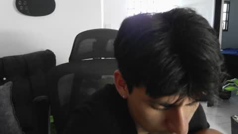 Snapshot of sexoyrock chatting on June 2026 04:12:02 PM ROCKERO online show from June 2026 04:12:02 PM
