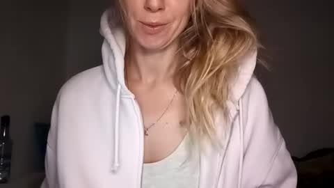 Snapshot of sexualangel chatting on February 2026 08:24:02 AM Verona online show from February 2026 08:24:02 AM