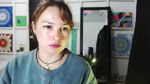 Snapshot of sexwwoman chatting on October 2025 07:40:01 PM CHIARA online show from October 2025 07:40:01 PM