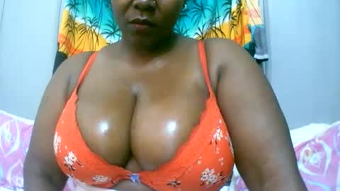 sexxi_ebony online show from January 2026 09:08:01 PM