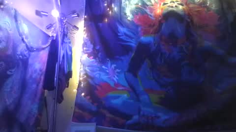 Snapshot of sexxileeah42o chatting on June 2026 07:35:02 AM Leeah CloudZzz online show from June 2026 07:35:02 AM