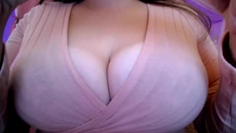 Snapshot of sexxxyprincess chatting on December 2025 02:50:02 AM Princess online show from December 2025 02:50:02 AM