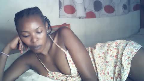 Snapshot of sexxy_curvy23 chatting on January 2026 02:30:01 PM sexxy_curvy23 online show from January 2026 02:30:01 PM