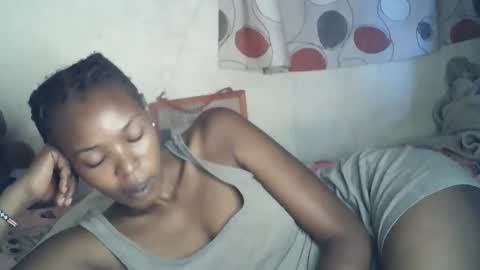 Snapshot of sexxy_curvy23 chatting on January 2026 08:28:02 AM sexxy_curvy23 online show from January 2026 08:28:02 AM