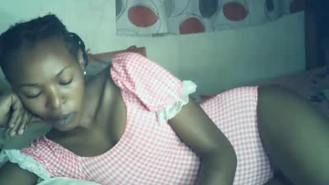 Snapshot of sexxy_curvy23 chatting on January 2026 04:29:01 AM sexxy_curvy23 online show from January 2026 04:29:01 AM