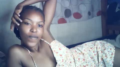 Snapshot of sexxy_curvy23 chatting on January 2026 07:02:02 AM sexxy_curvy23 online show from January 2026 07:02:02 AM