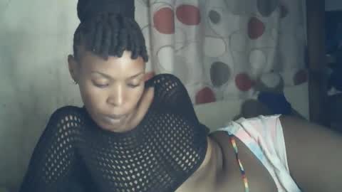 Snapshot of sexxy_curvy23 chatting on February 2026 06:50:02 PM sexxy_curvy23 online show from February 2026 06:50:02 PM