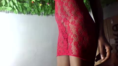 sexxy_leaire online show from April 2026 06:21:01 PM