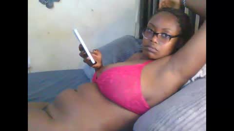 Snapshot of sexxy_mish chatting on May 2026 06:19:02 AM sexxy_mish online show from May 2026 06:19:02 AM