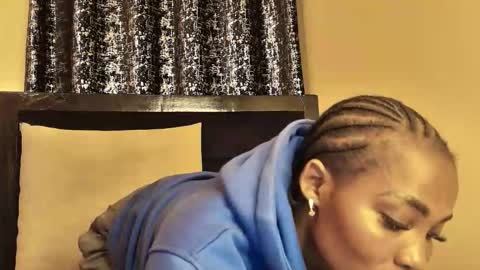 Snapshot of sexxyivy chatting on October 2025 09:04:02 PM ivy online show from October 2025 09:04:02 PM