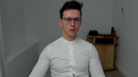 Sexxymuscles4U online show from December 2024 06:57:02 AM