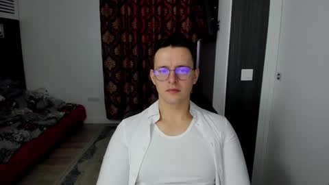 Sexxymuscles4U online show from February 2026 08:32:02 AM