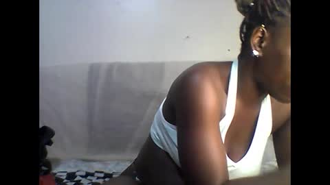 Snapshot of sexy_annbel chatting on April 2026 09:56:02 AM Ann online show from April 2026 09:56:02 AM