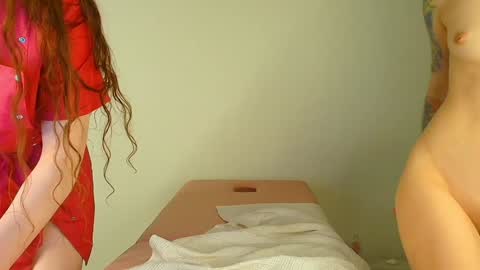 Snapshot of sexy_b0rsch chatting on October 2025 11:47:02 AM sexy_b0rsch online show from October 2025 11:47:02 AM