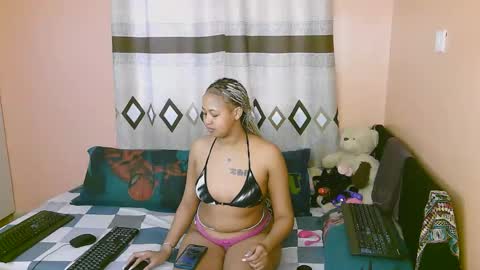 sexy_bluegirl online show from December 2025 12:20:01 PM