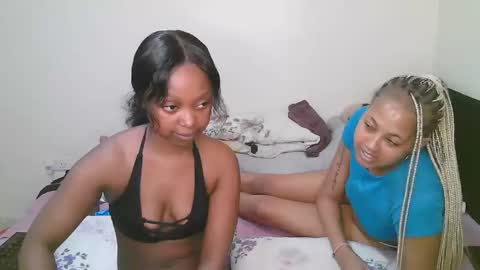 sexy_bluegirl online show from April 2026 11:00:01 AM