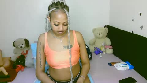 Snapshot of sexy_bluegirl chatting on June 2026 12:19:02 PM sexy_bluegirl online show from June 2026 12:19:02 PM