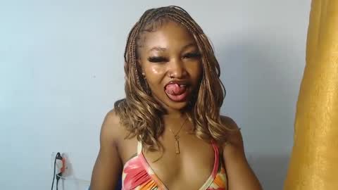 sexy_bluey247 online show from May 2026 06:11:01 AM