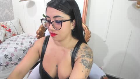  C R I S T A L  online show from December 2024 11:13:02 PM