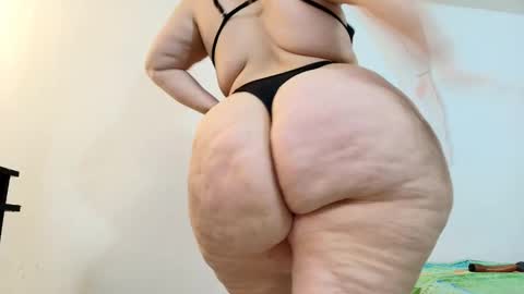 karla           instagram  online show from February 2025 05:03:02 PM