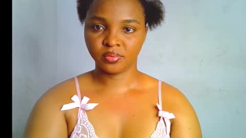 Clara online show from December 2025 07:30:02 PM