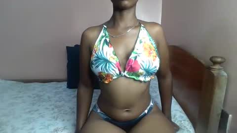 Ellahh online show from December 2025 02:51:01 AM