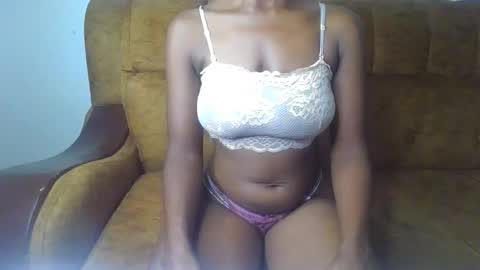 Ellahh online show from April 2026 12:41:01 PM